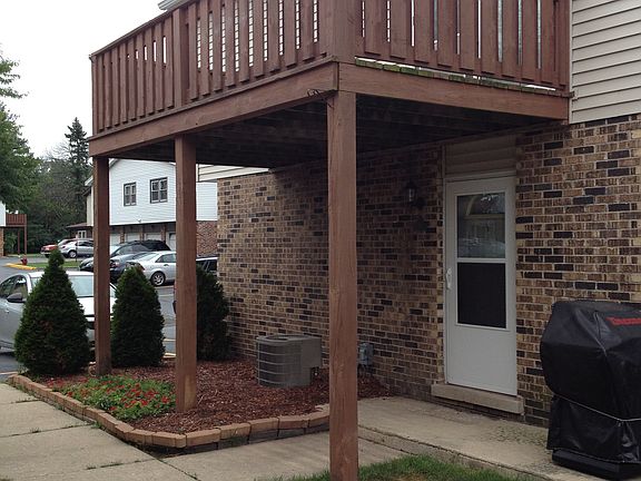 Private Deck - Gas /Electric Grilling Allowed