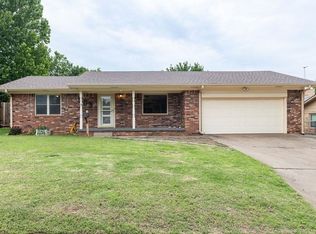 503 S 11th St, Marlow, OK 73055