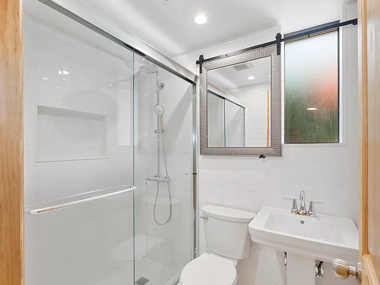 315 E Houston St #1 — Photo 9