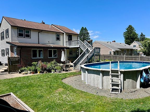 3rd image of 26 Vista Dr