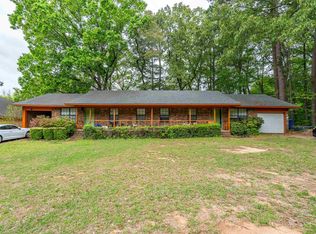 1019 Village Dr, Arkadelphia, AR 71923