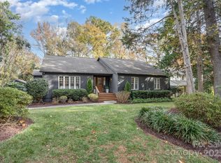1417 Wandering Way Dr, Charlotte, NC 28226