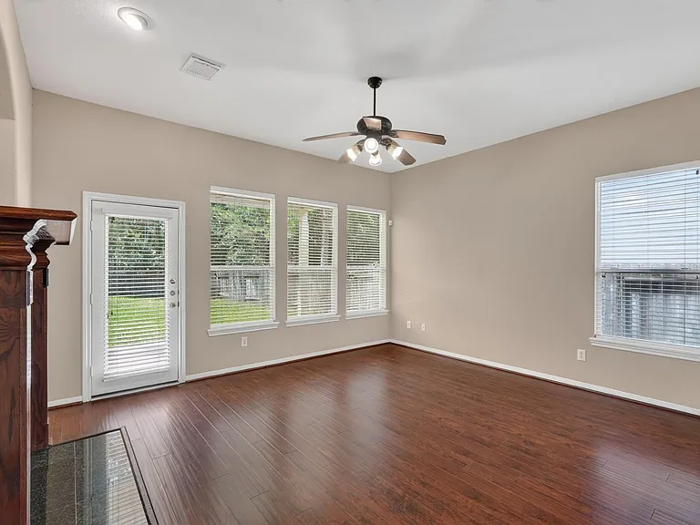 138 Zephyr Bend Pl — Photo 19