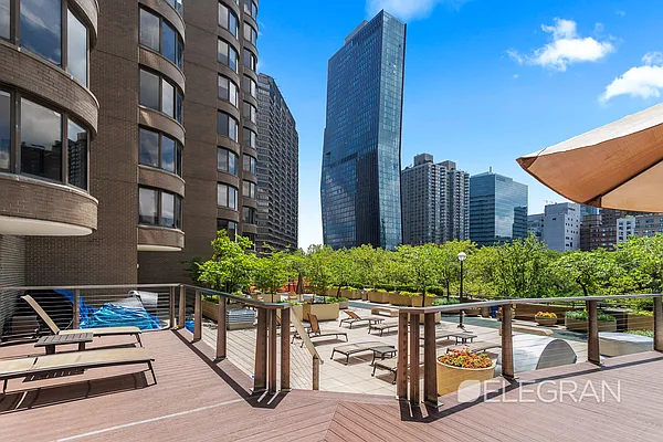 Rented by (Legacy) Elegran | media 43