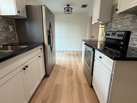 4th image of 23310 Meridian Ave