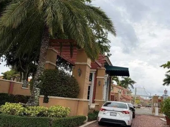 11549 NW 62nd Ter APT 438, Doral, FL 33178