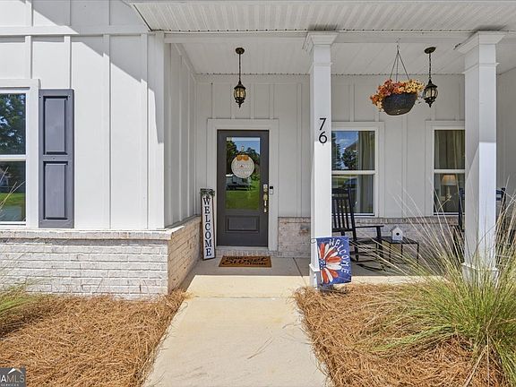 2nd image of 76 Wisteria Ln