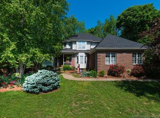 2303 Plum Woods Dr, Sellersburg, IN 47172