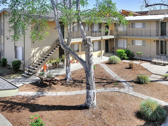 2nd image of 2330 Church Ln #219af30df