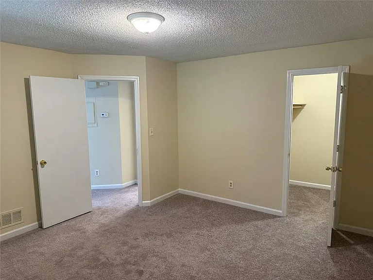 1600 Oakpointe Dr SW #G — Photo 14