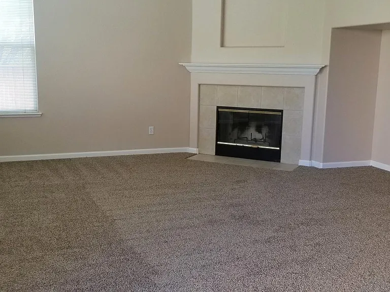 1153 Powell Ct — Photo 5