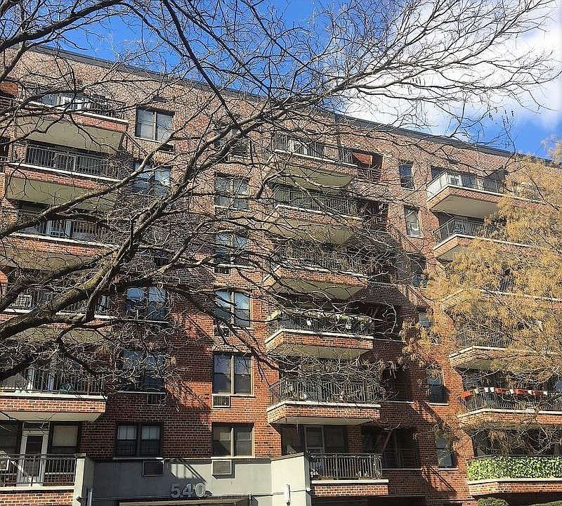 1st image of 540 Ocean Pkwy APT 3M