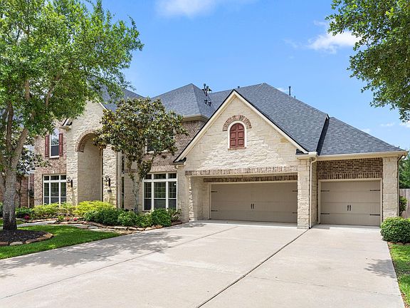 2nd image of 2218 Monarch Terrace Dr