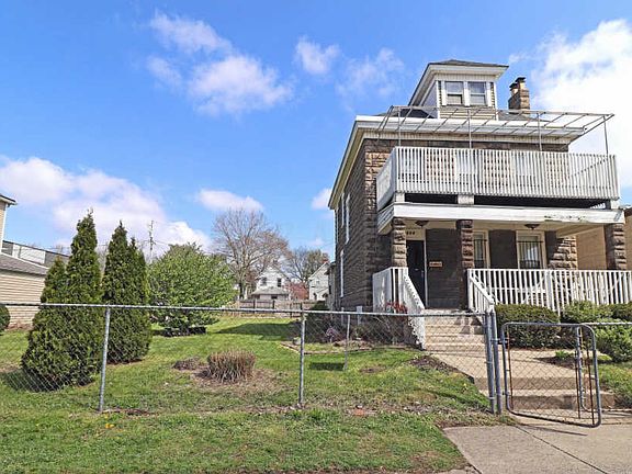 2nd image of 584 W 2nd Ave