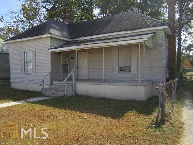409 Carleeta St photo 1