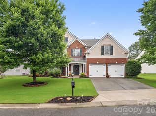 2517 Coltsgate Rd, Waxhaw, NC 28173