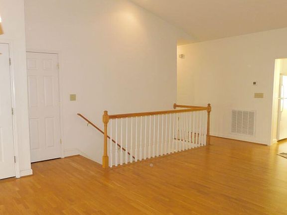 3rd image of 4214 Millcrest Ct