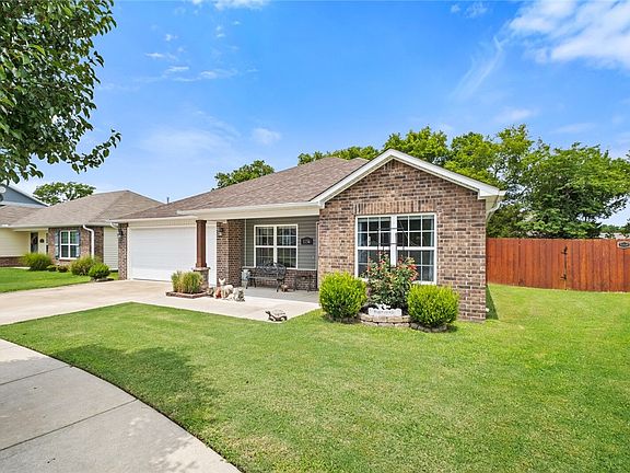 2nd image of 1154 S Gentle Valley Dr