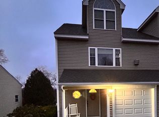 8 B Gates Rd, Worcester, MA 01603
