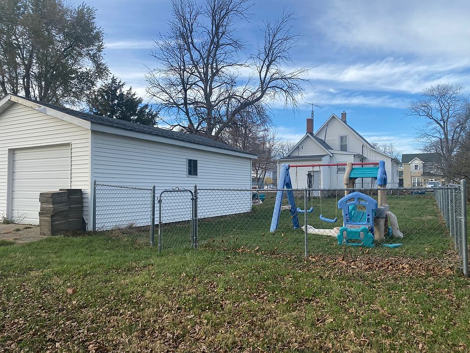 412 E Chester St, Cabery, IL 60919 Zillow