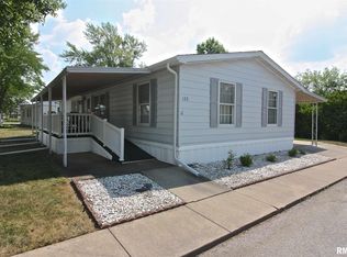 122 Butternut Dr, Morton, IL 61550