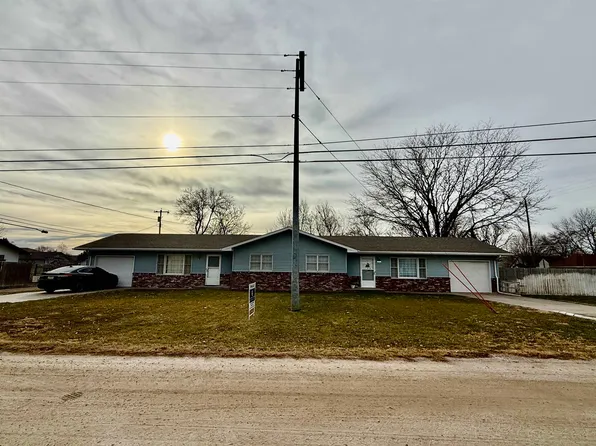 1002-1004 E G, North Platte, NE 69101