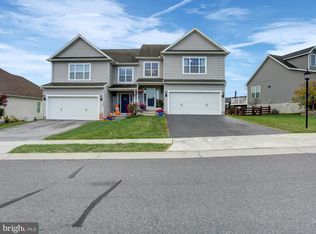 360 Friendship Ln, Gettysburg, PA 17325