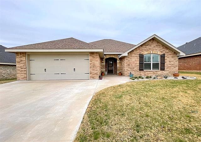 1st image of 857 Great Waters Dr