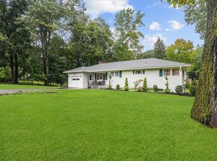 32 Campbell Ave, Airmont, NY 10901