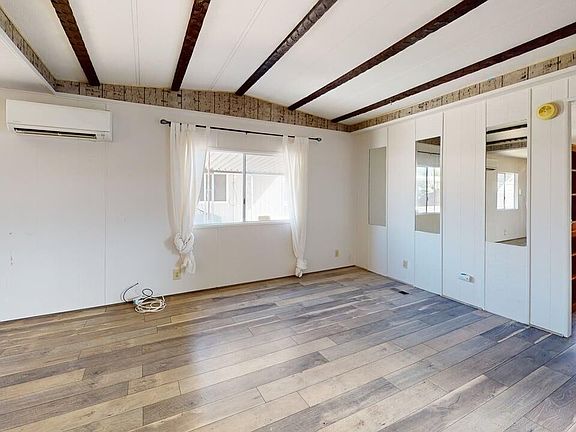 3rd image of 18555 Roberts Rd #8