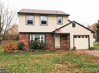 7 Orchard Ln, Westampton, NJ 08060