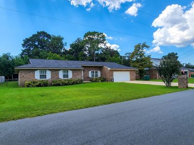 16 Maple Ave, Shalimar, FL, 32579