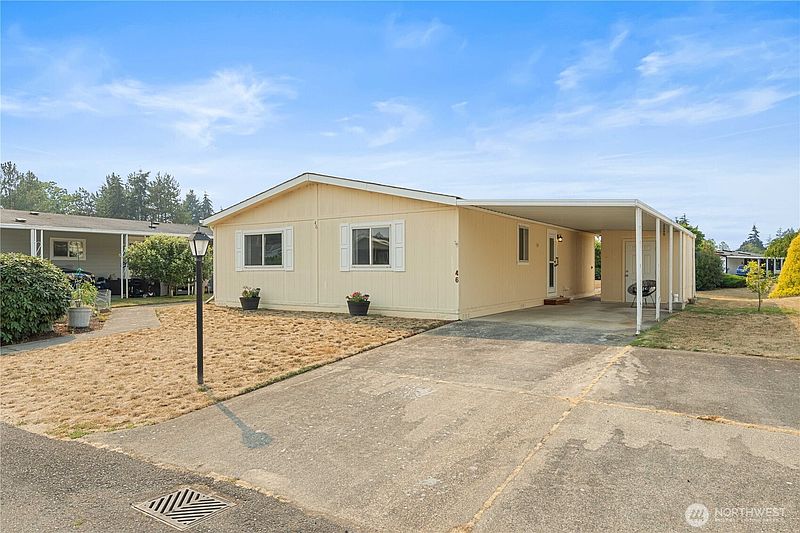 3rd image of 836 Harman Way S #46