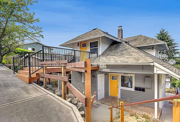 639 W Emerson St #B — Photo 6