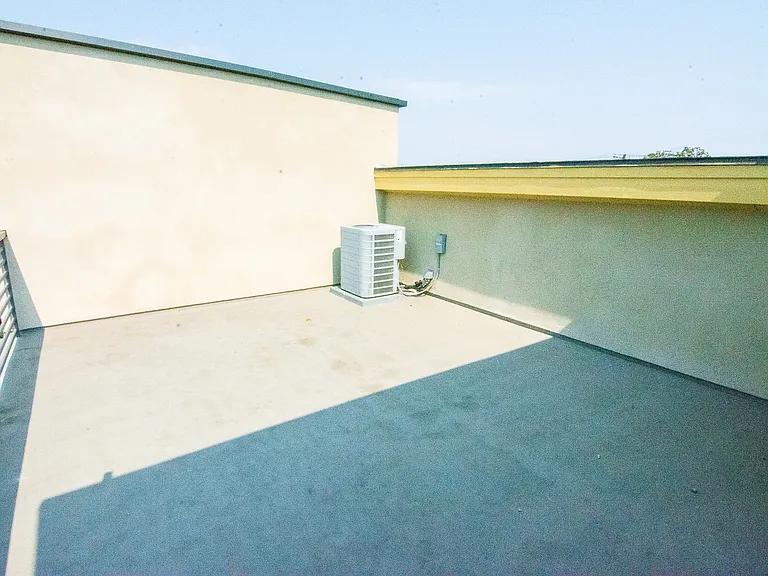 2006 S Corning St #3 — Photo 23