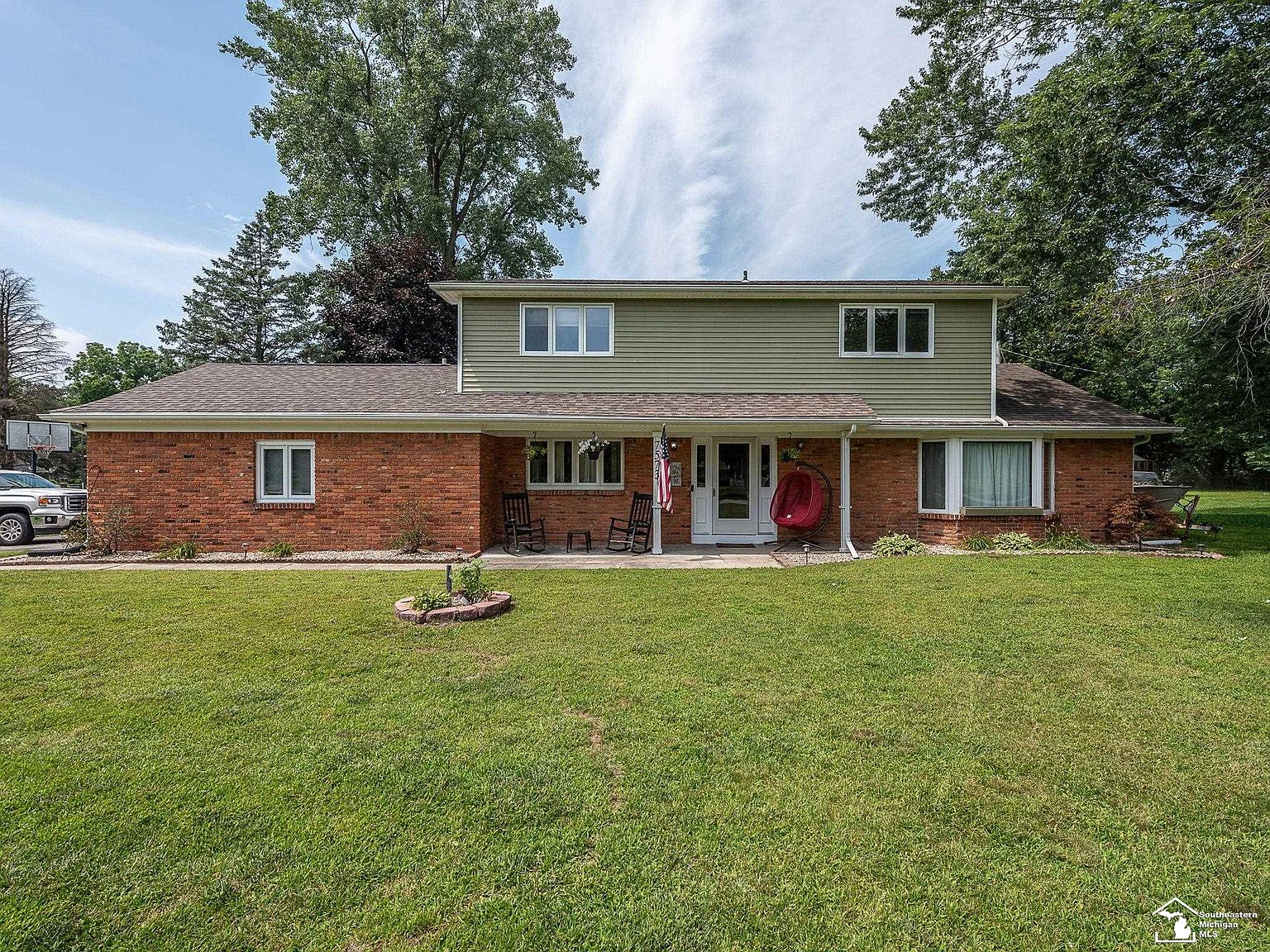 7573 Comstock Dr, Temperance, MI 48182 | MLS #50118232 | Zillow