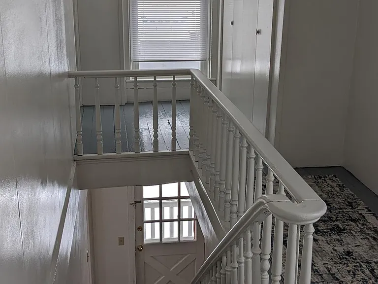 12 State St — Photo 19