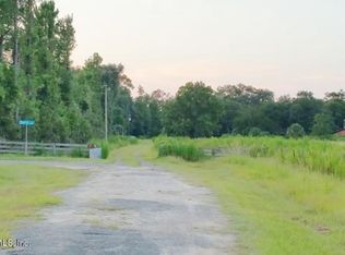 9823 Sierra Gtwy, Bryceville, FL 32009