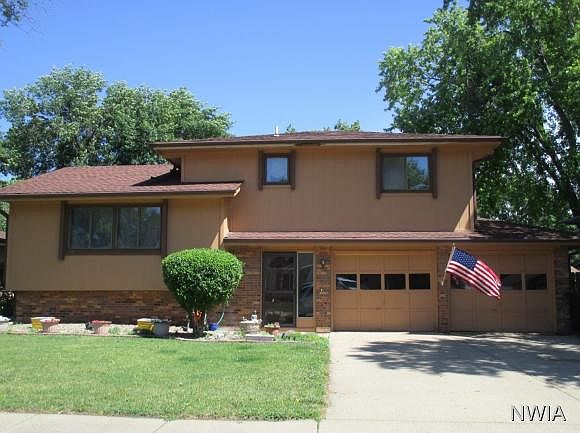 1st image of 805 El Paso Dr
