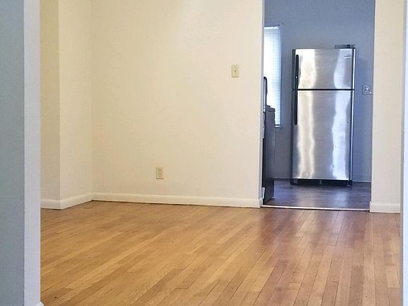 3rd image of 1607 Treadway Ave