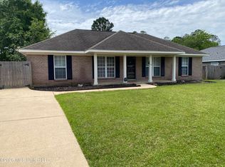1809 Woodville Ln, Gautier, MS 39553