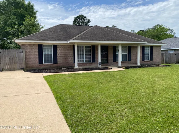 1809 Woodville Ln, Gautier, MS 39553