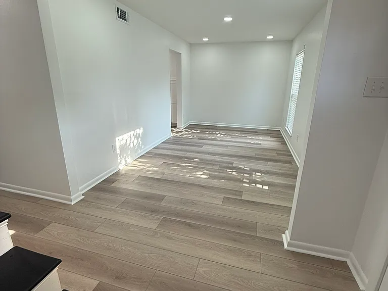 6 Pickering Dr — Photo 4