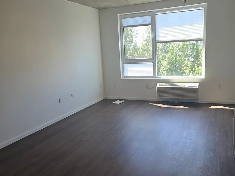515 NE Holladay St — Photo 23