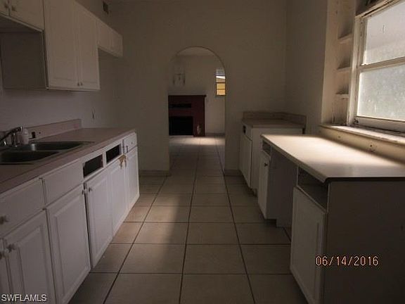 2nd image of 284 Delray Ave