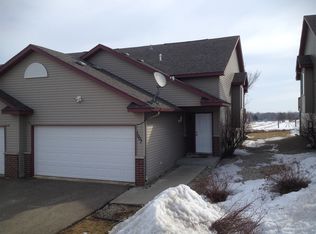 1001 7th Ave SW, Pine Island, MN 55963