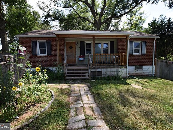 5th image of 8721 Yorkshire Ln