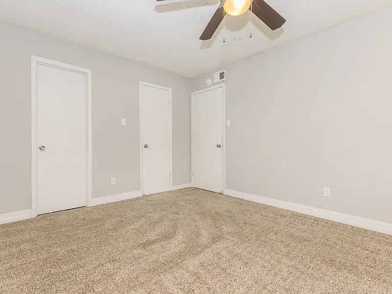 Villas At Braeburn — Photo 75