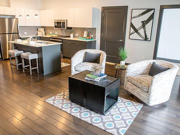 2nd image of 1904 Wedgewood Ave #429