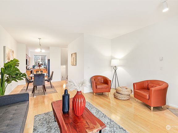 5th image of 6870 Holly Park Drive S